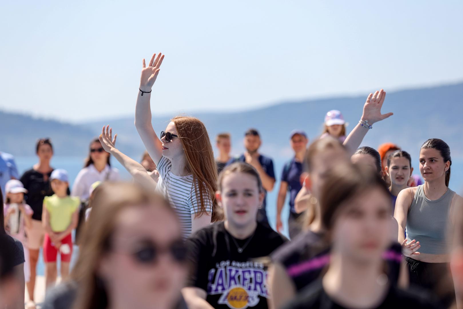 Zadrani na Pozdravu suncu