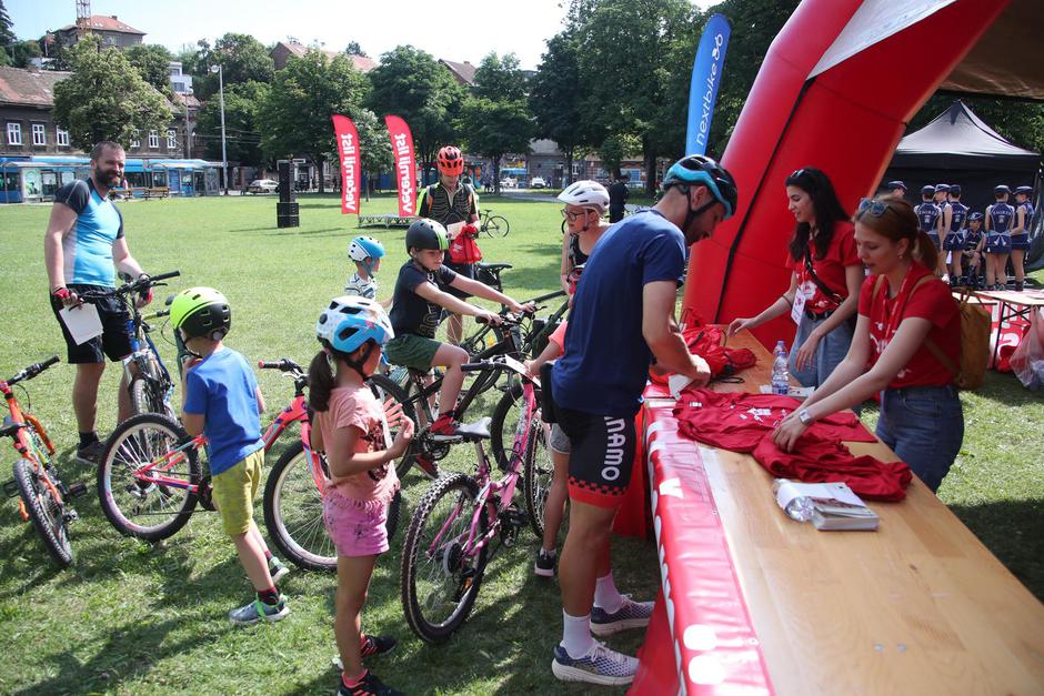 Zagreb: Pripreme uoči starta jubilarne 40. Večernjakove biciklijade