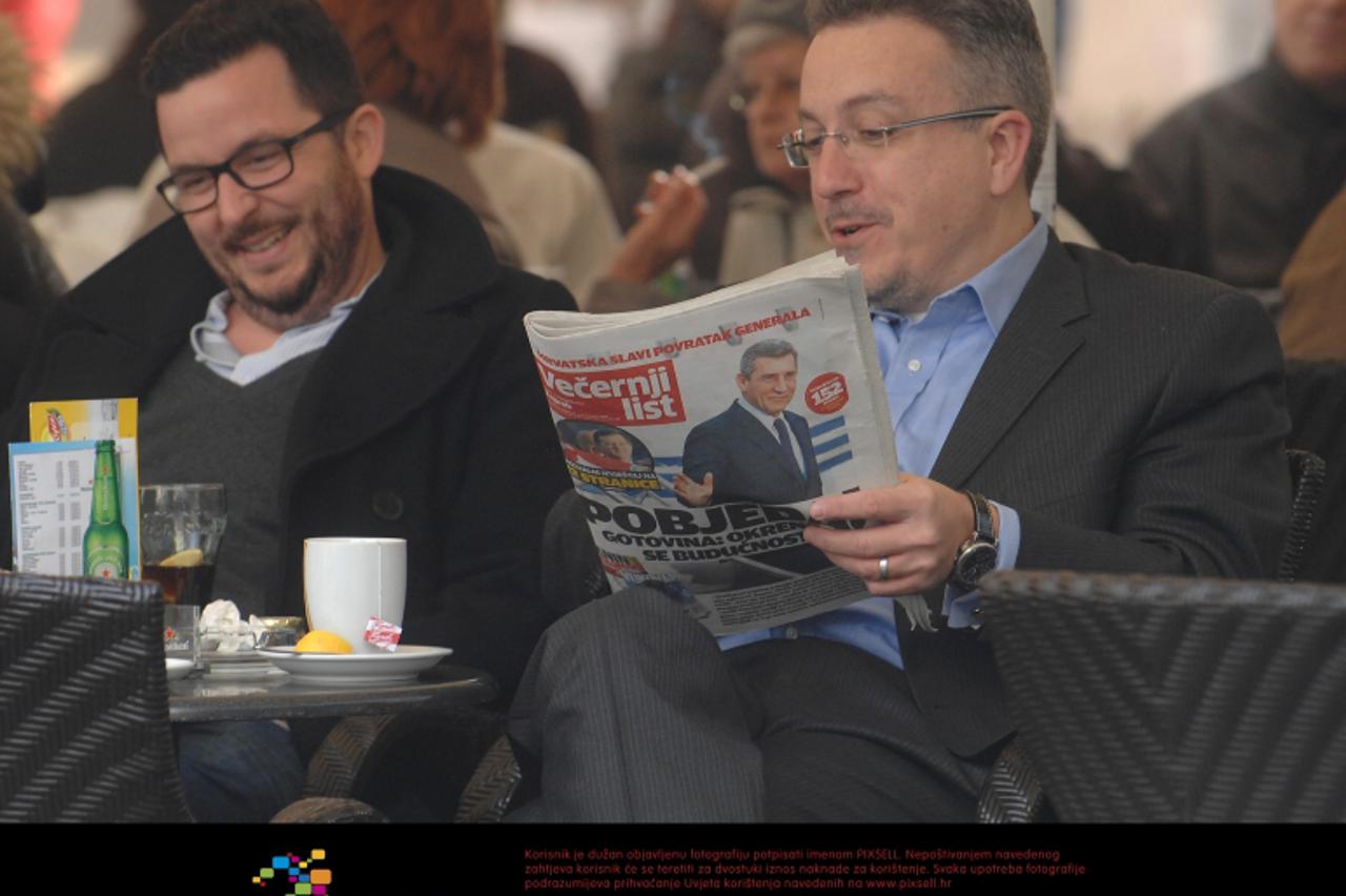 '17.11.2012., Zagreb - Odvjetnik Ante Gotovine Luka Misetic popio kavu sa prijateljima u Charlijeu. Photo: Luka Stanzl/PIXSELL'