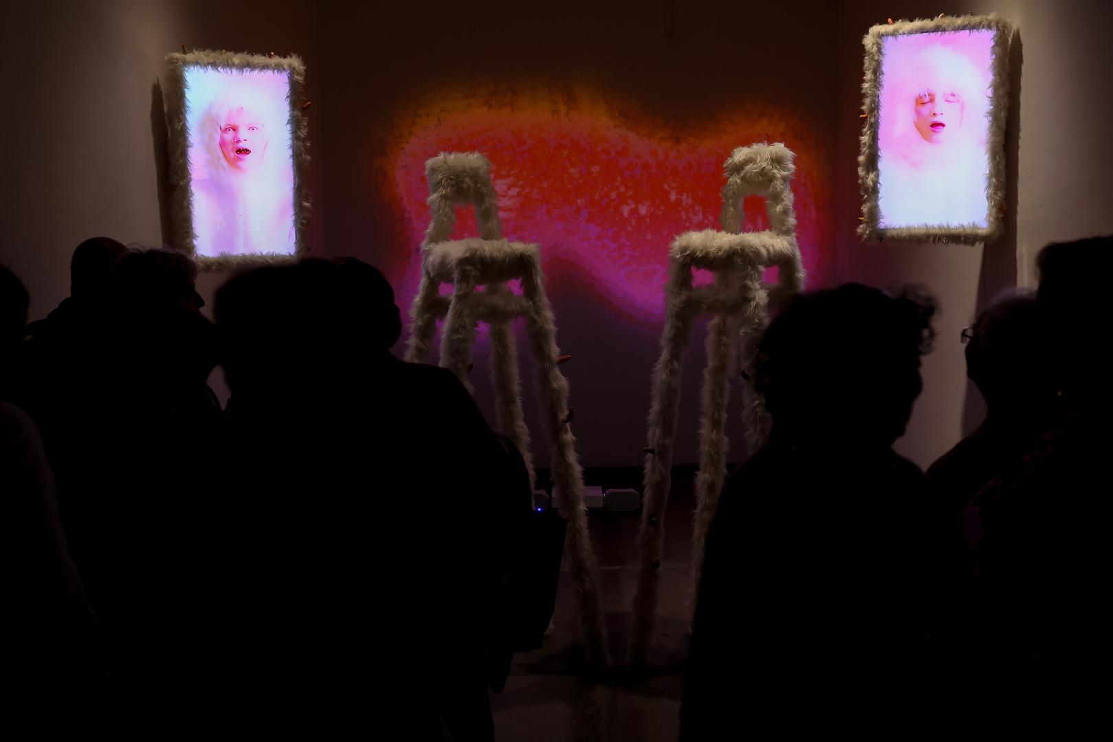 Izložba "Nebo se okreće" ostaje otvorena do 31. svibnja