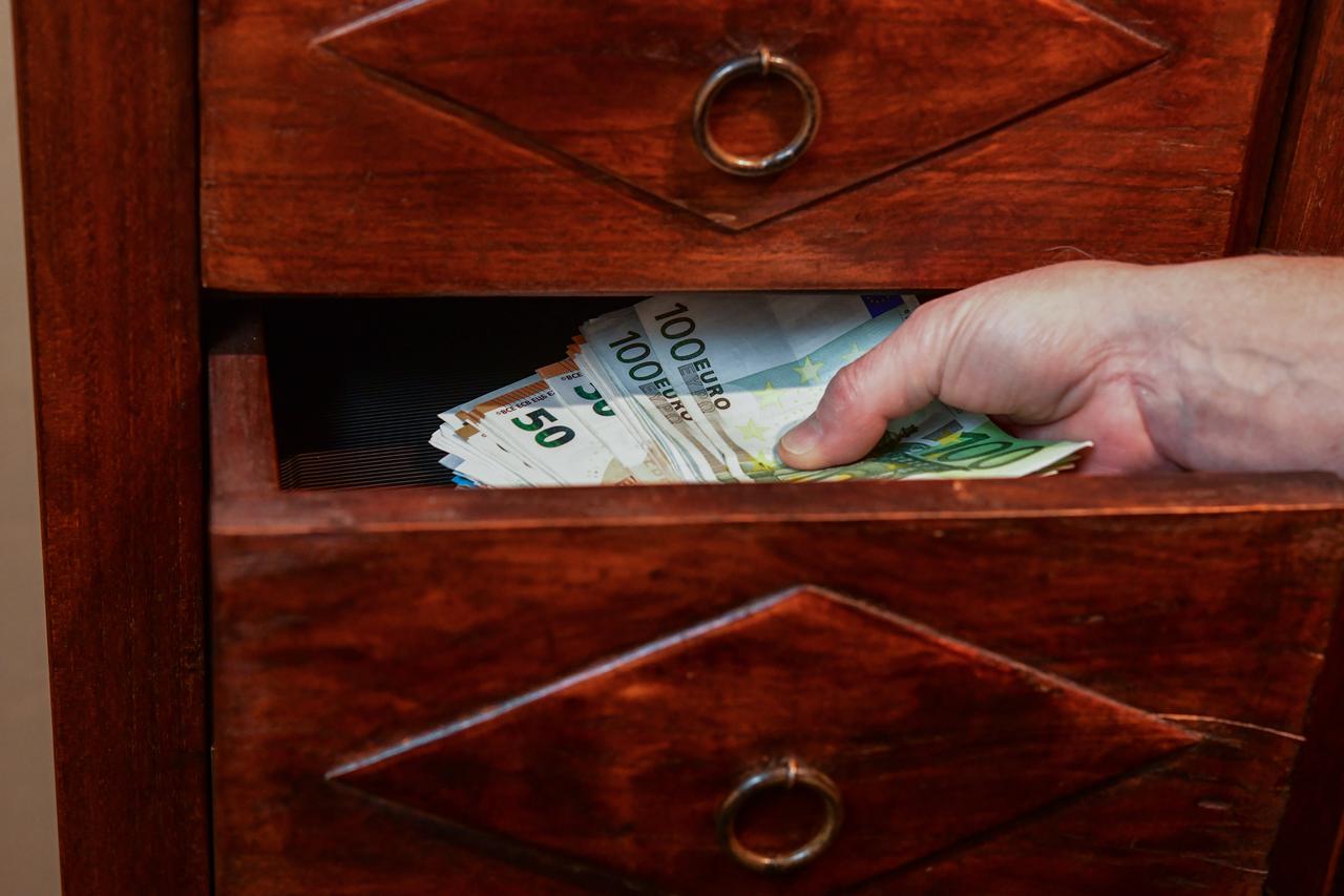 ?uvanje novca u ladici