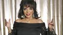 Život veći od sapunice: 93 godine glamura, pet brakova i tajne iza jastučića za ramena Joan Collins