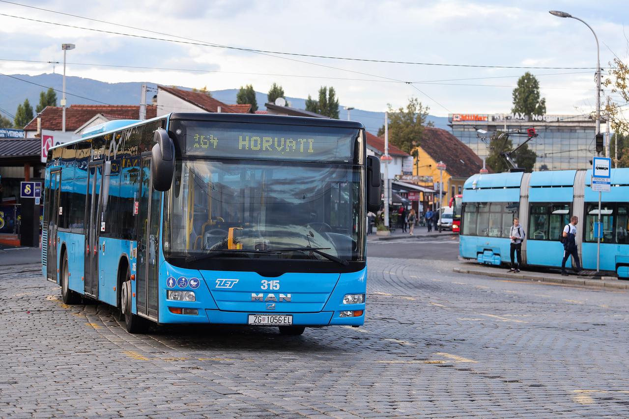 Zagreb: Okretište tramvaja i autobusa na Savskom mostu
