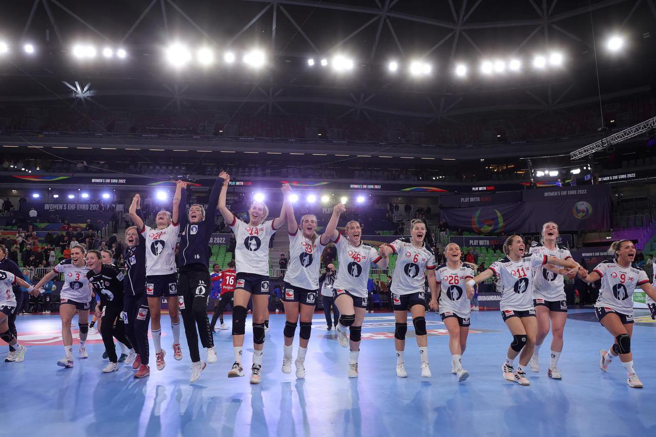 Handball - Women's Euro 2022 - Norway v France - Semifinals