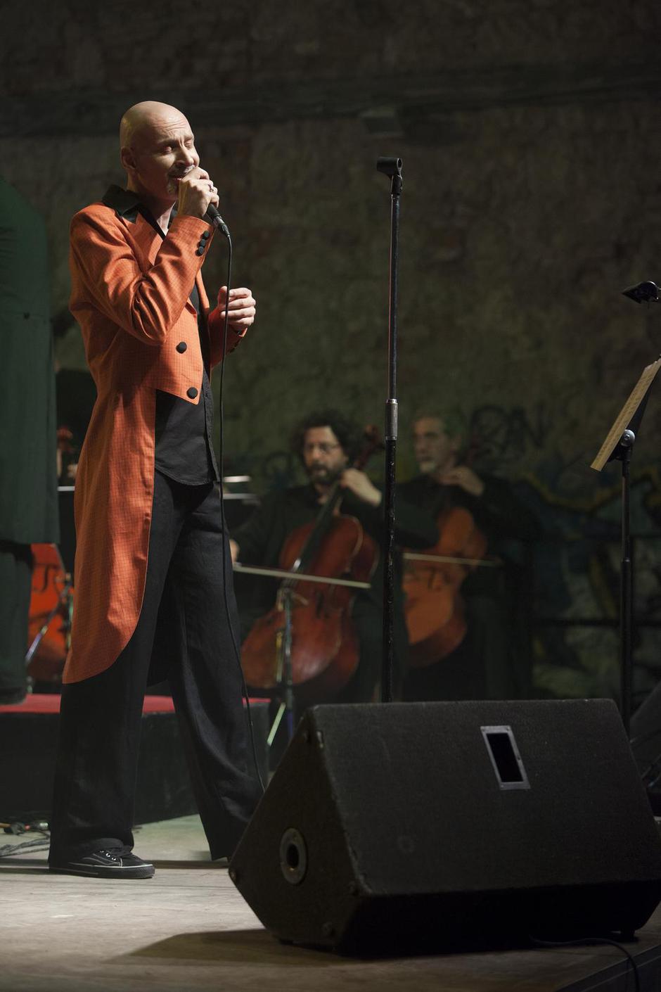 Rijeka: U sklopu Riječkih noćnih večeri održan koncert Riječka filharmonija i riječki rokeri