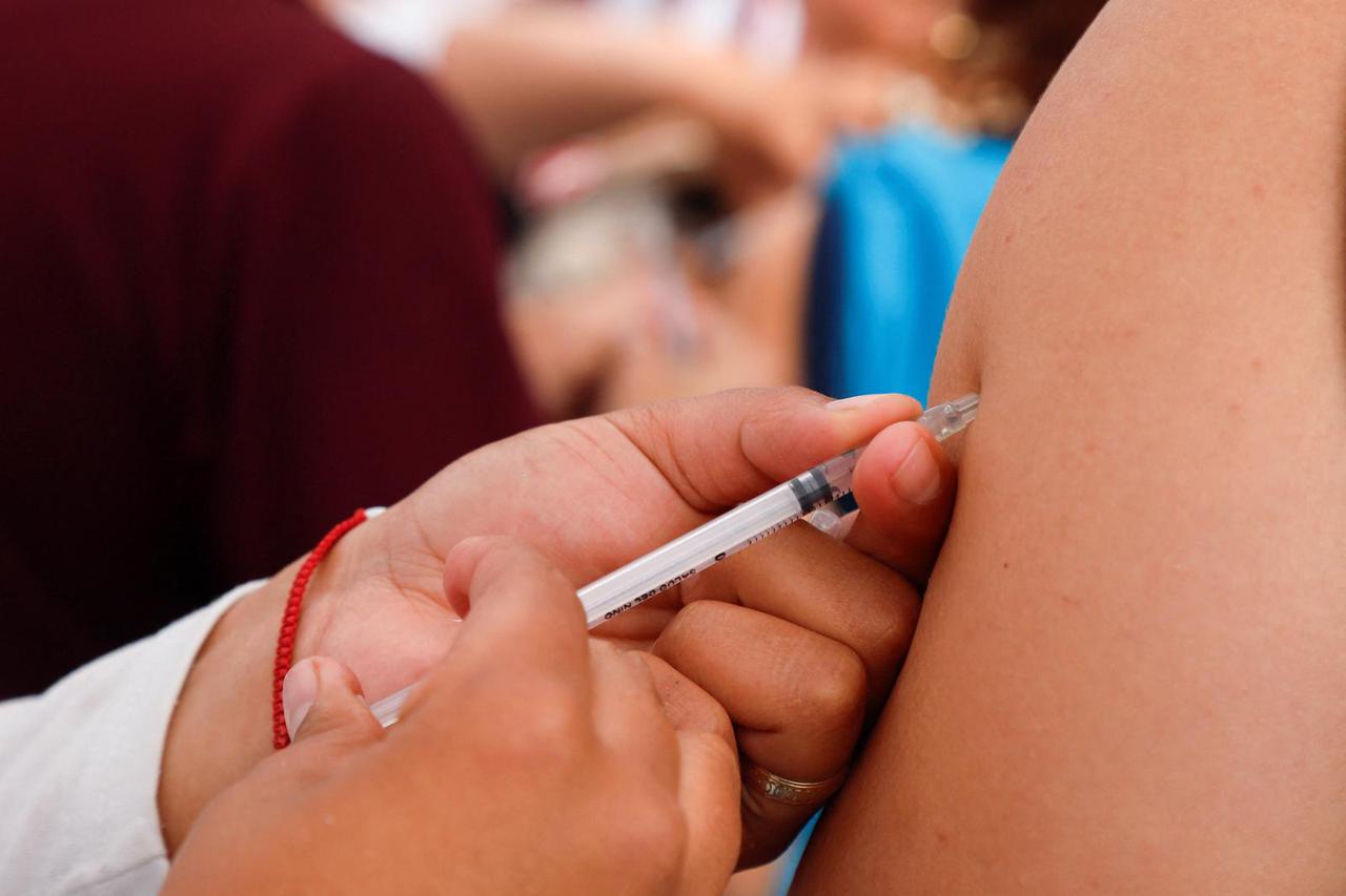 Vaccination campaign in response to a measles outbreak in Guadalajara