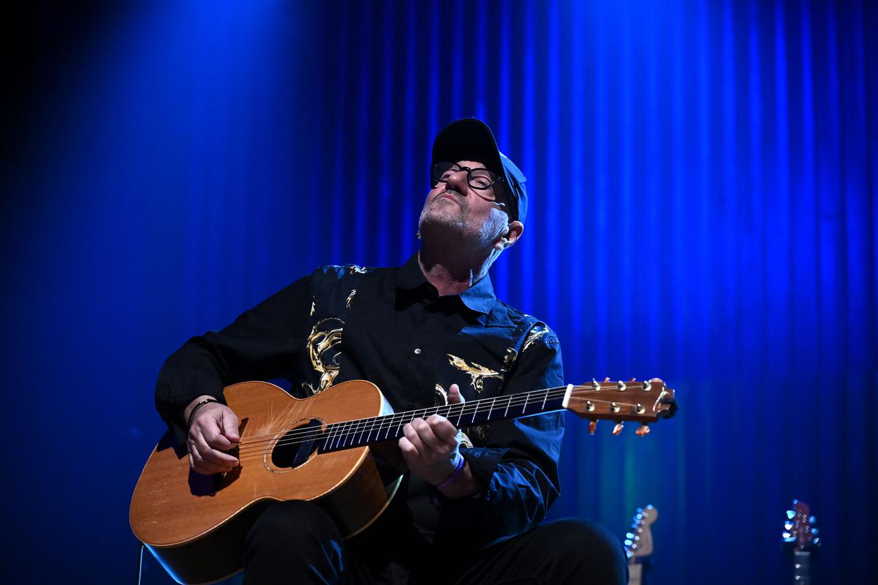 Zagreb: Vlatko Stefanovski održao koncert u Lisinskom