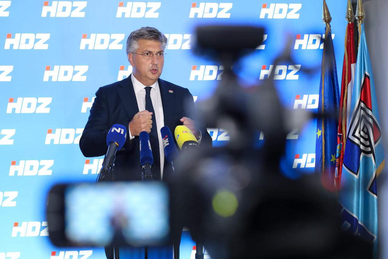 Zagreb: Plenković dao izjavu nakon Sjednice šireg Predsjedništva HDZ-a