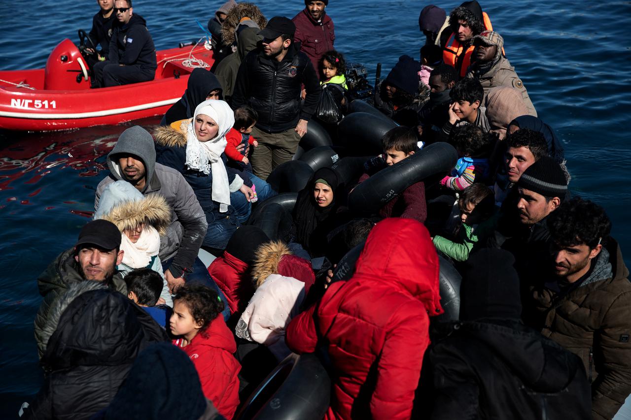 Stanovnici Lezbosa priječe iskrcaj migranata
