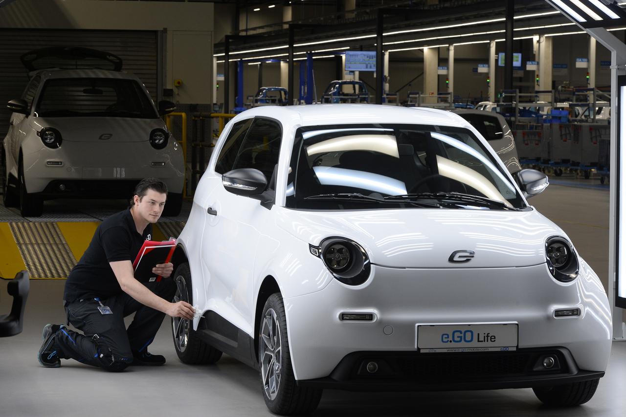 Električni auto e.Go