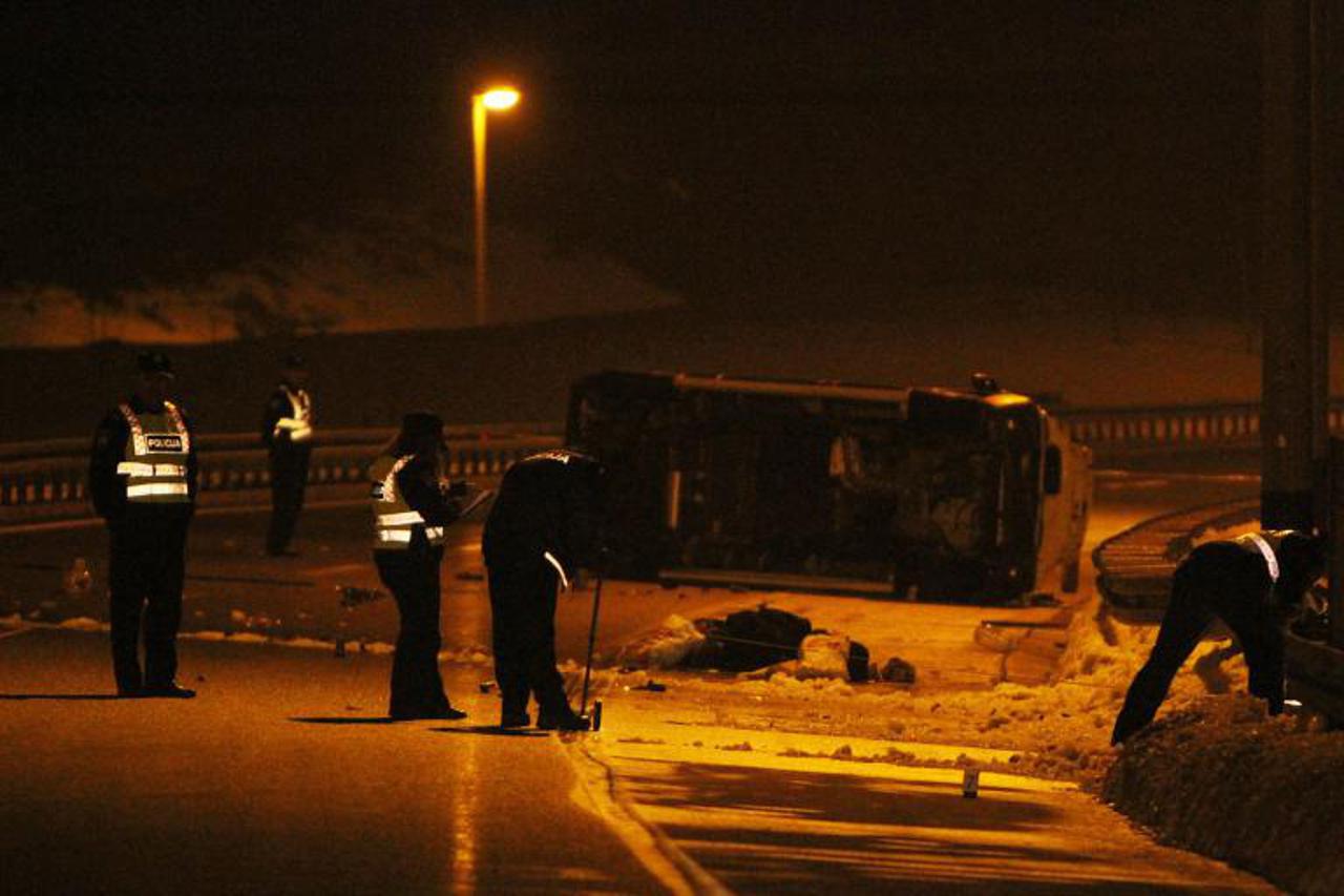 nesreća,kombi,žuta lokva (1)
