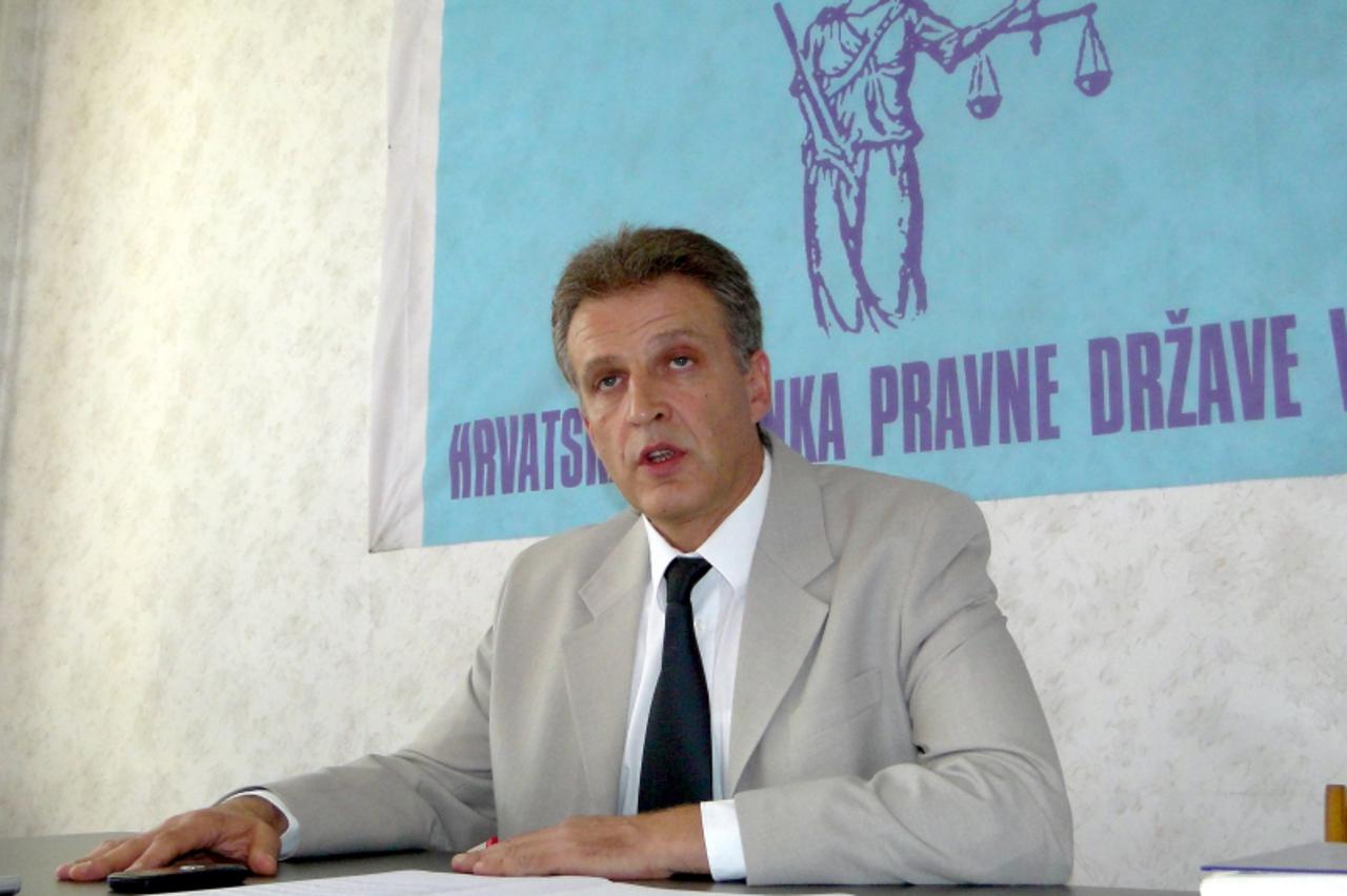 \'podravina - 090810-virovitica - mr. sc. sinisa prpic, predsjednik Hrvatske stranke pravne drzave  snimio Dragutin Santosi/vecernji list                         \'