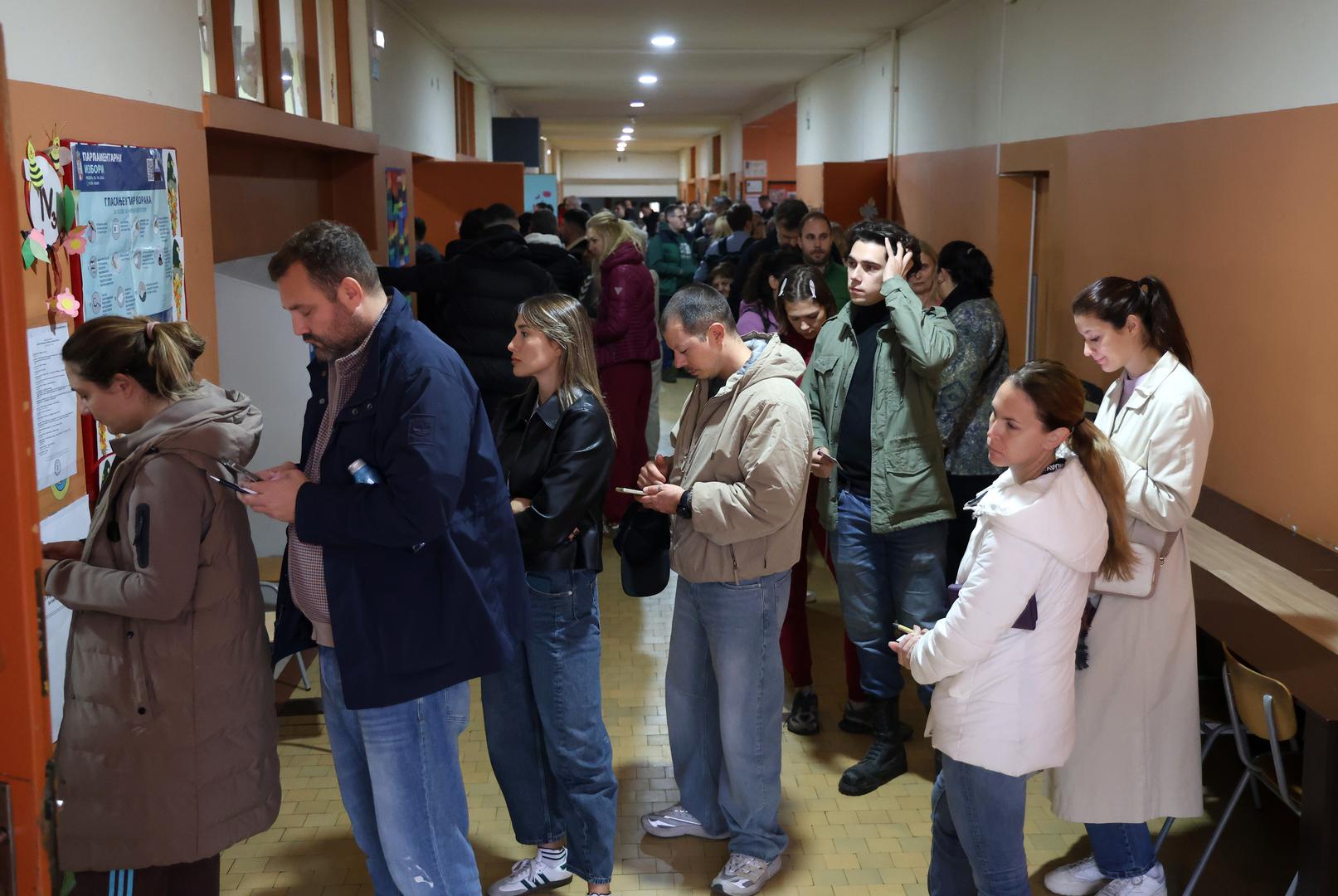 Izvanredni parlamentarni izbori u Srbiji, koji se održavaju danas, bez sumnje su najvažniji izbori u toj zemlji u posljednjih gotovo trideset godina. 