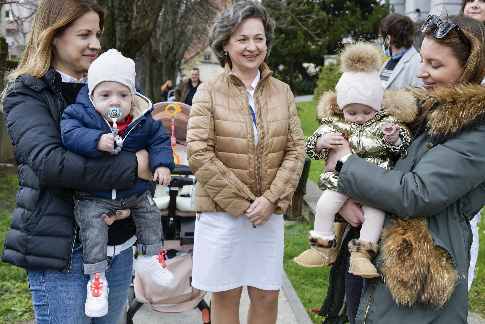 19.03.2021., Zagreb- Rodilje i bebe koje su za vrijeme zagrebackog potresa bile u Petrovoj bolnici.
Photo: Sandra Simunovic/PIXSELL