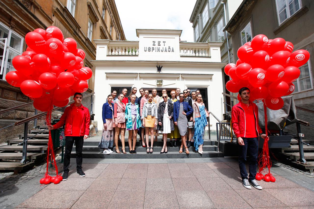 Stilske igre, revija iznenađenja