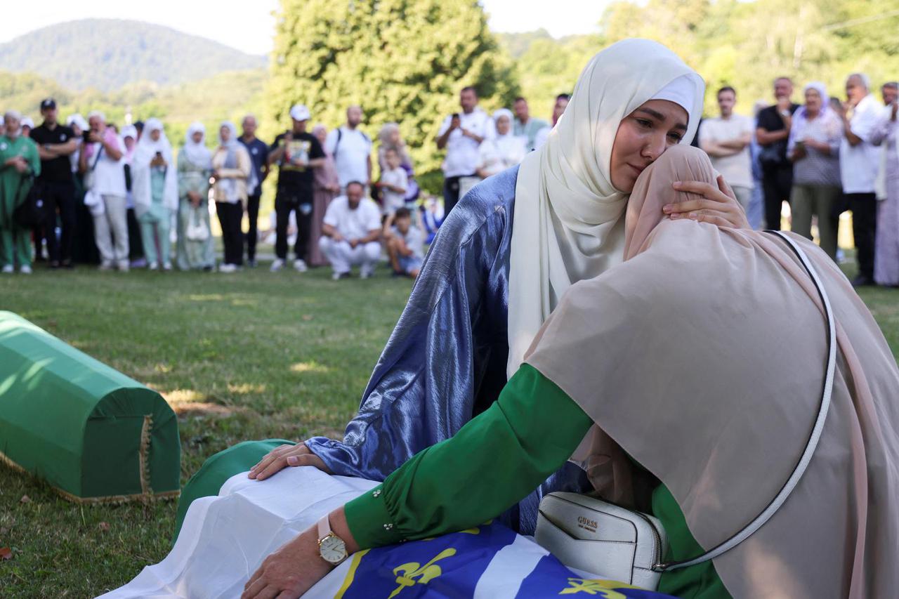 Bosnia marks the 31st anniversary of the Srebrenica genocide