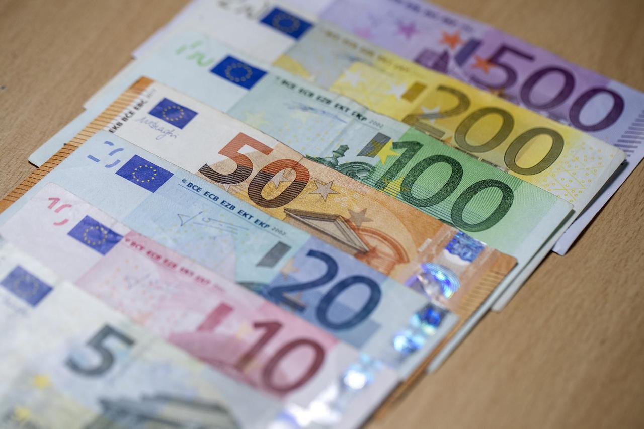 Hrvatska od 1. siječnja 2023. uvodi euro