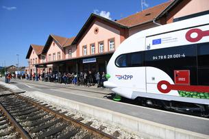 Umirovljenicima uz besplatan vlak i 60 posto jeftinije autobusne karte