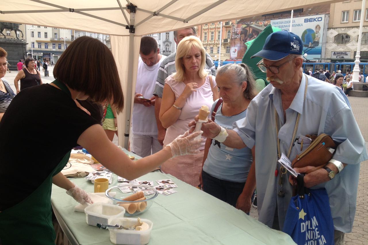 Dijele se burgeri od konoplje,portal