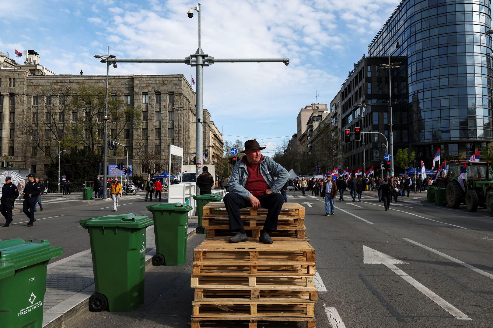 People attend a rally in support of policies of the President Aleksandar Vucic and to express opposition to months of student protests across the country, in Belgrade, Serbia, April 11, 2025. REUTERS/Zorana Jevtic Photo: ZORANA JEVTIC/REUTERS