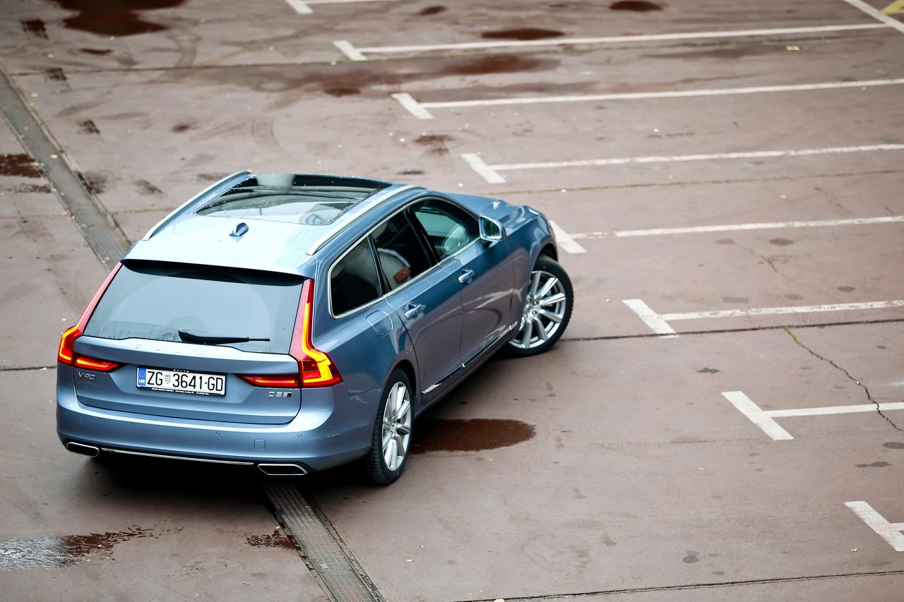 Volvo V90