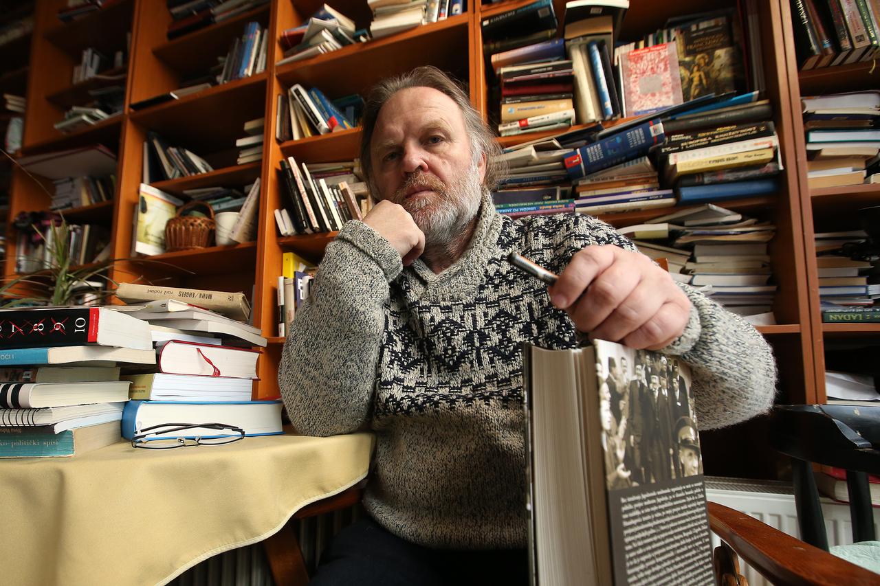 25.02.2016., Zagreb - Knjizevnik i pisac Sead Alic, osnivac i glavni urednik casopisa In medias res. 