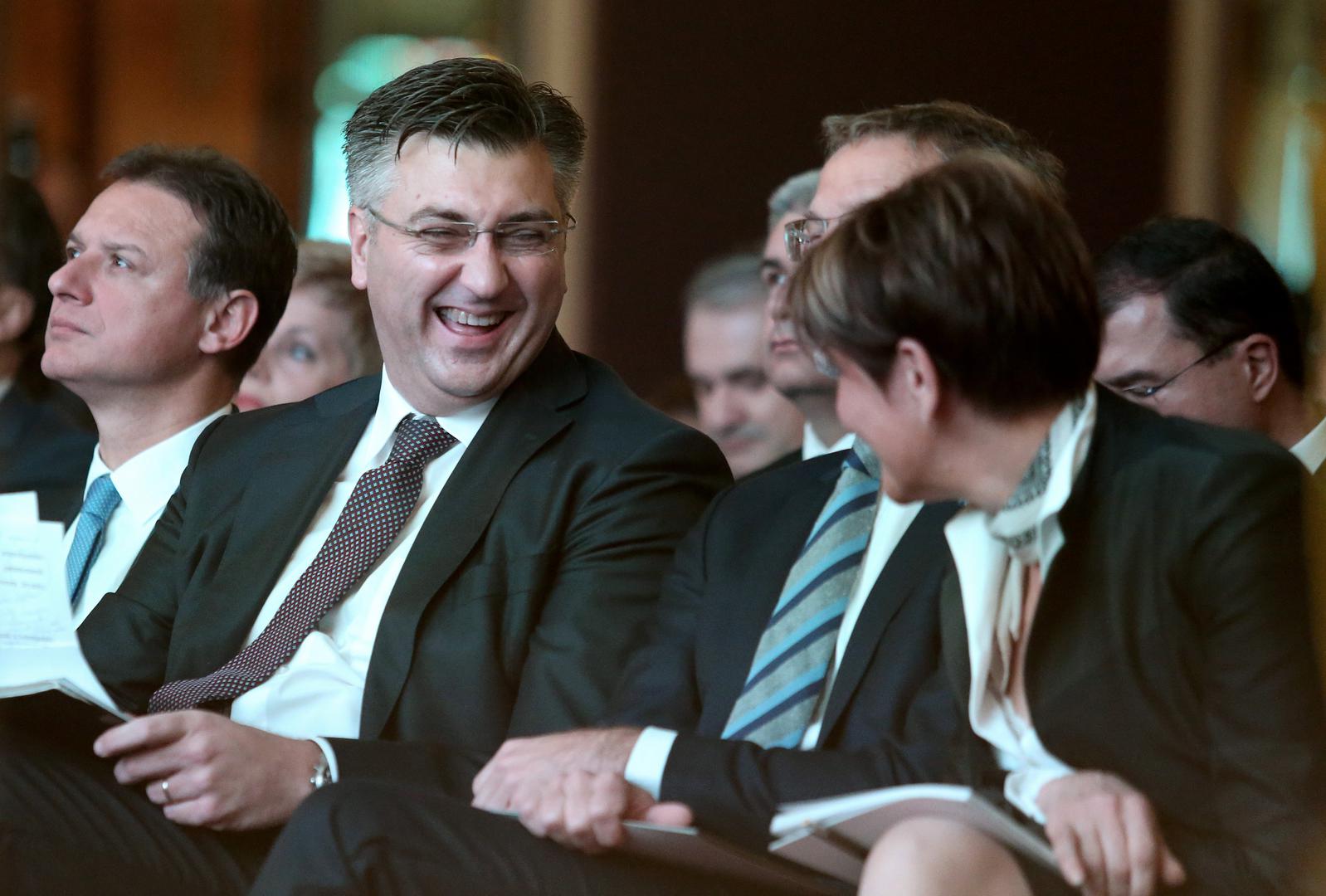 Tijekom godina mijenjali su se sastav Vlade i odnosi s partnerima, a nakon izbora 2024. formirana je nova koalicija s Domovinskim pokretom. 