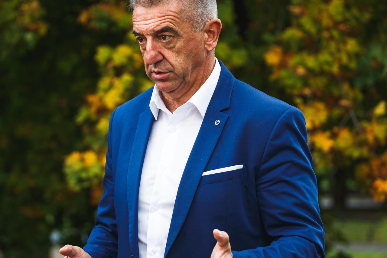 Gospić: U Domu za starije zaražen 61 korisnik i četiri zaposlenika