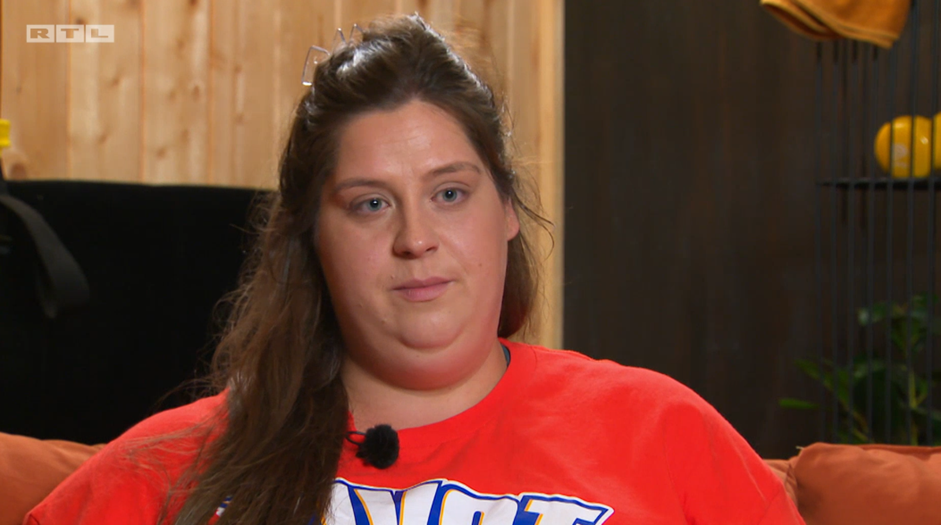 Dosad je izgubila gotovo 60 kilograma, no ističe kako je njezina najvažnija pobjeda ona na emocionalnom planu. Iza nje je težak period obilježen oporavkom od ozljede tetive, ali i značajnim životnim promjenama poput razvoda i pronalaska nove ljubavi. 