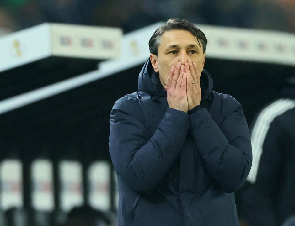 DFB Cup - Round of 16 - Borussia Moenchengladbach v VfL Wolfsburg