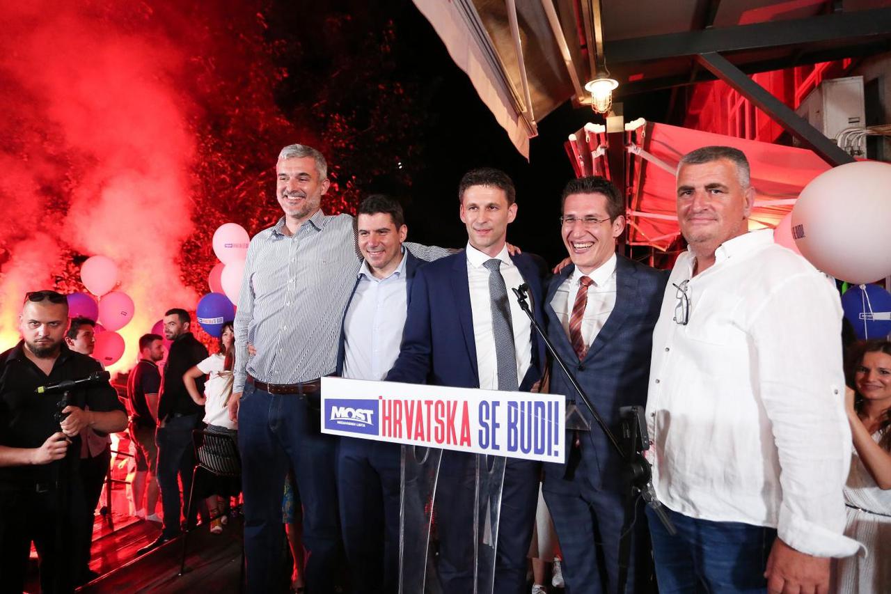 Zagreb: Doček izbornih rezultata u stožeru Mosta