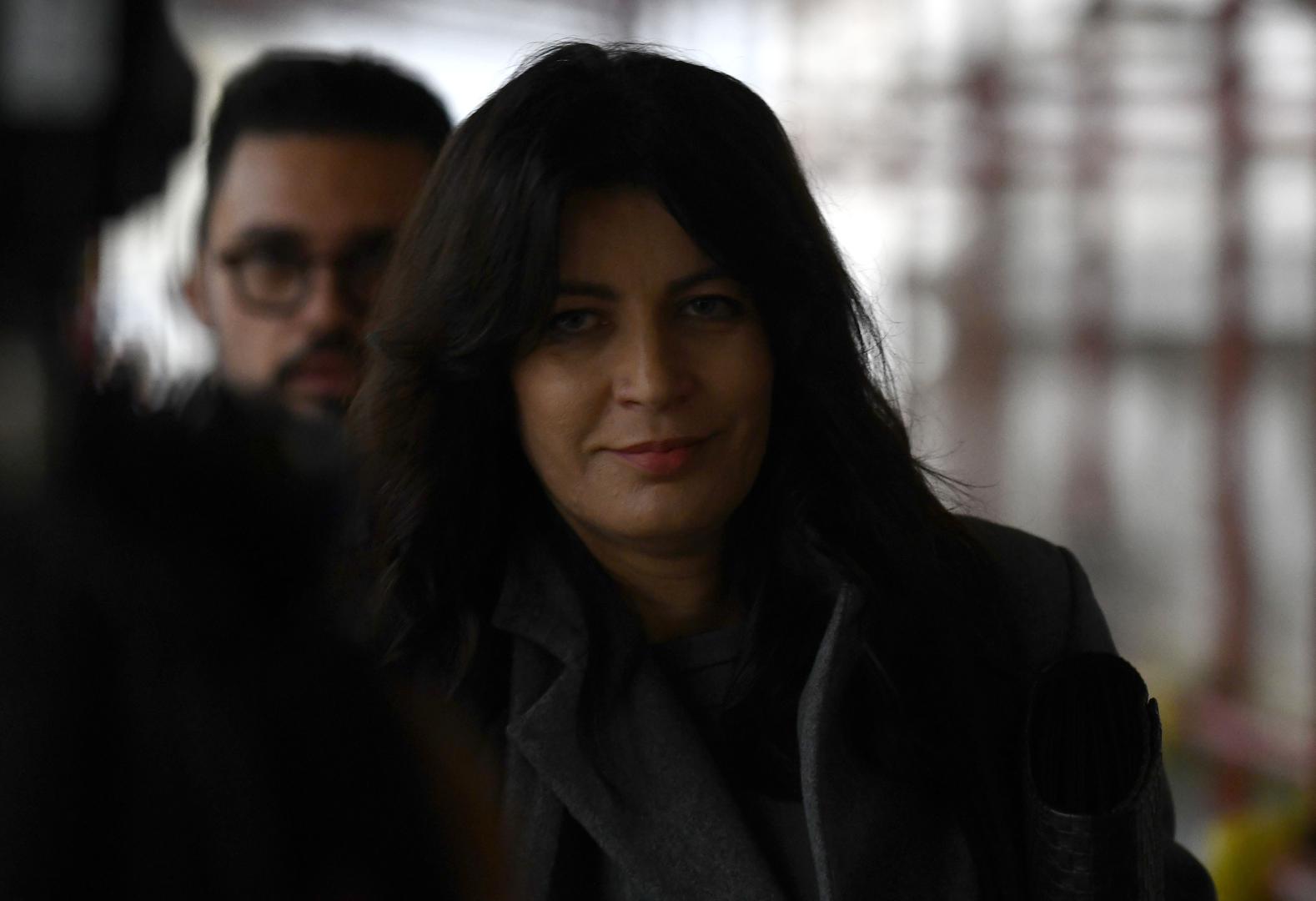 Današnje ročište obilježilo je novo priznanje krivnje. Optuženica Jelena Drlje nagodila se s USKOK-om i uvjetno je osuđena na deset mjeseci zatvora uz rok kušnje od tri godine.