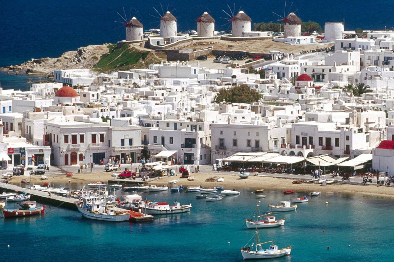 'Mikonos_nnn_unu_09082013'
