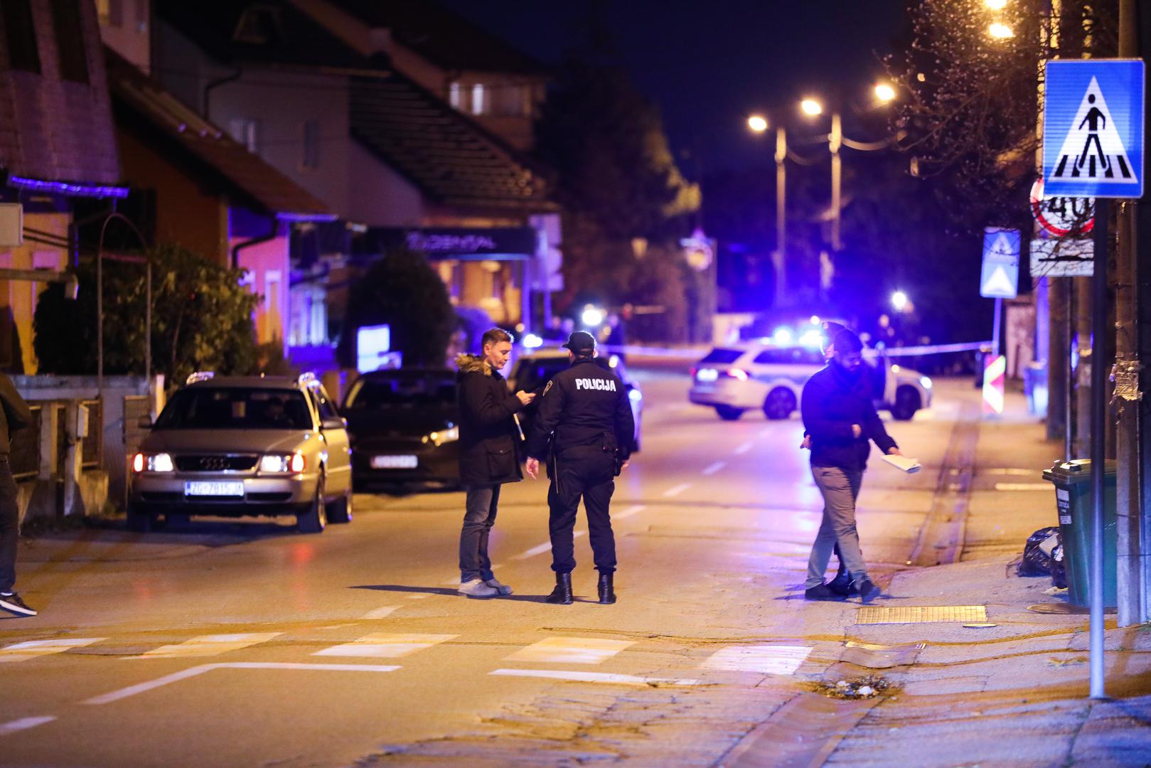25.11.2023., Zagreb - Popodne oko 17.25 sati Aninoj ulici doslo je do eksplozije u dvoristu zgrade. Uslijed navedene eksplozije ostecen je jedan osobni automobil i procelje zgrade, dok ozlijedjenih osoba nema. Slijedi ocevid. Photo: Emica Elvedji/PIXSELL