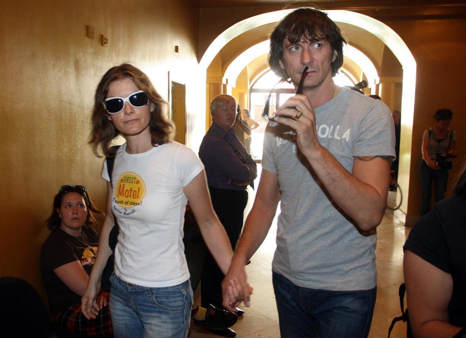 Gobac je više od tri desetljeća u braku s koreografkinjom i nekadašnjom članicom baletnog ansambla HNK, Deanom Gobac, no rijetko se zajedno pojavljuju u javnosti.