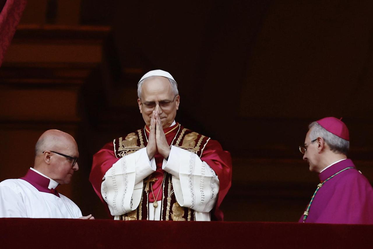 Vatikan: Novoizabrani Papa Lav XIV. obratio se vjernicima