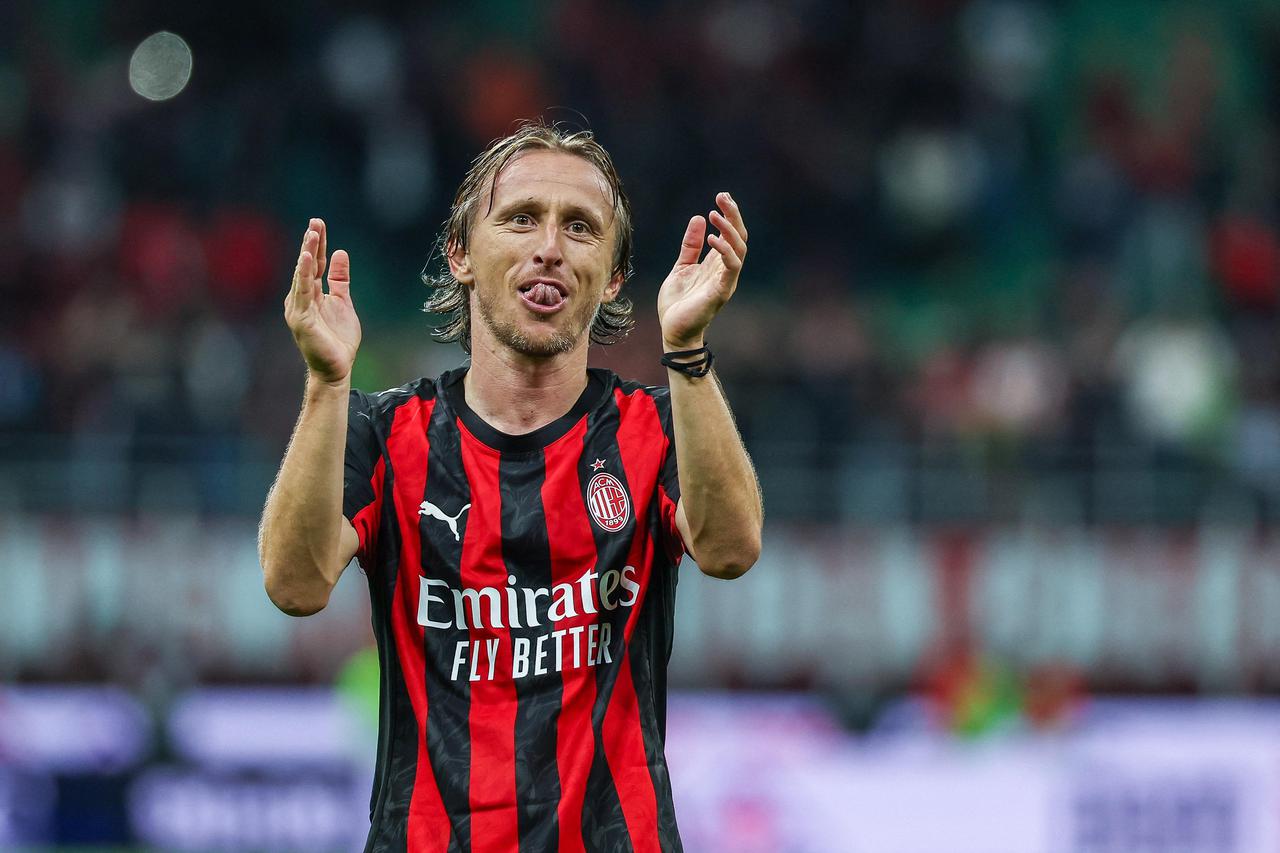 Serie A - AC Milan v SSC Napoli