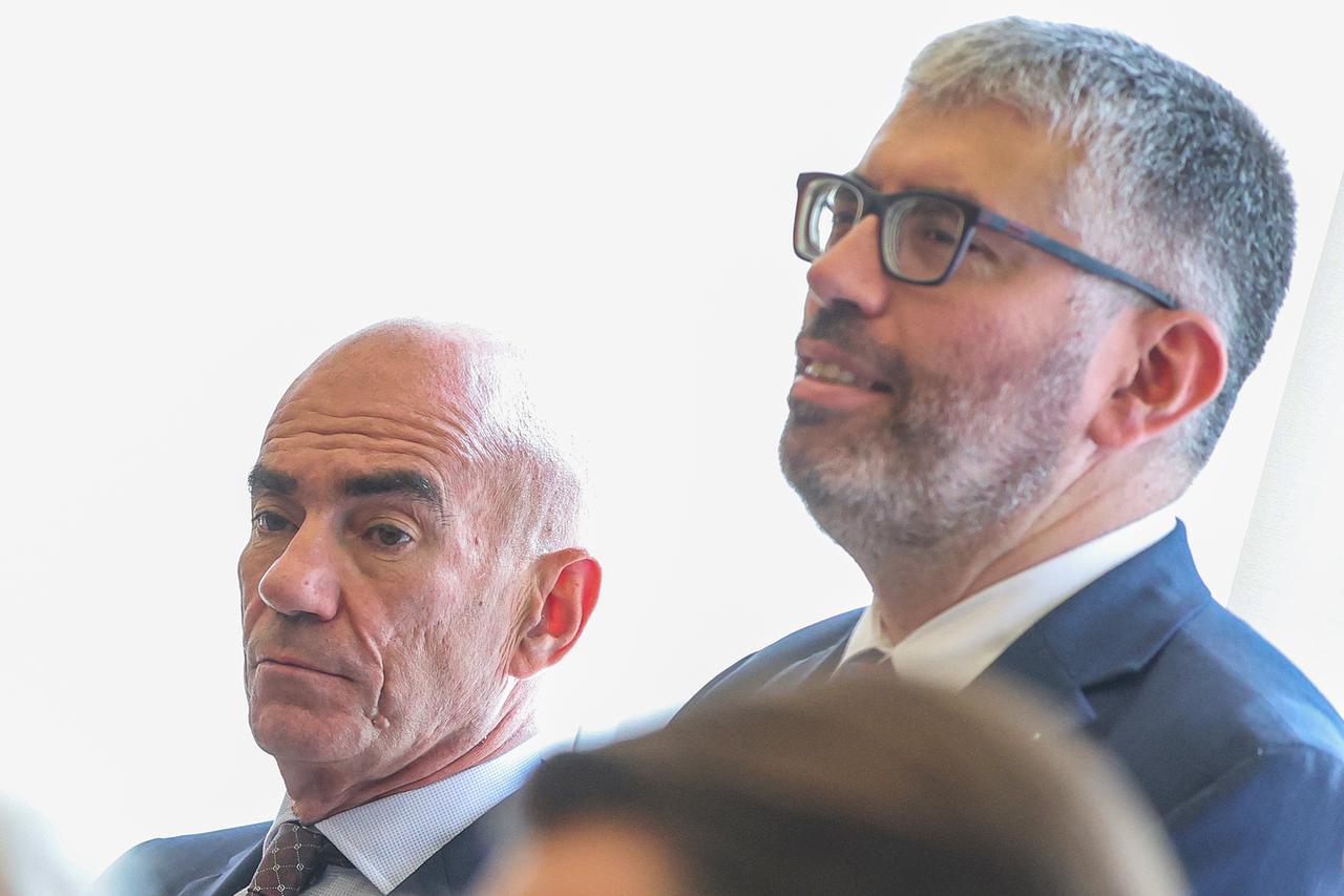 Predsjednik Republike Zoran Milanovi? uru?io je odlikovanja i priznanja