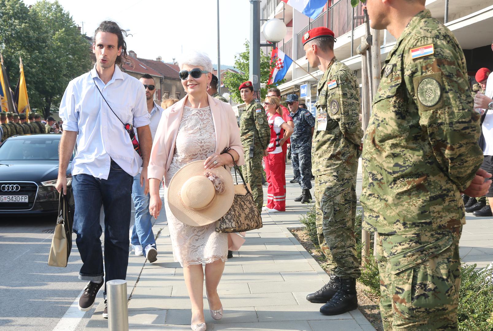 Danas je cijenjen kao talentiran simultani prevoditelj, a već nekoliko godina surađuje s HRT-om, gdje prevodi različite događaje, od sportskih događaja do konferencija.