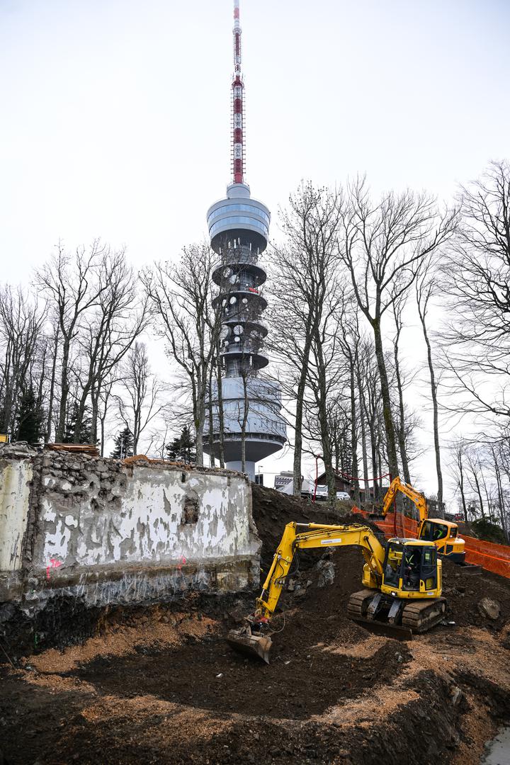 Stara je stradala tijekom snažne ljetne oluje koja je 19. srpnja 2023. pogodila metropolu.