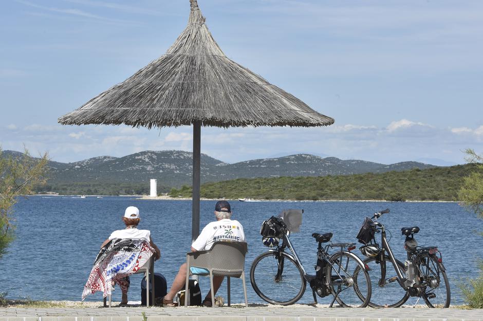 TURISTIČKA PATROLA Betina
