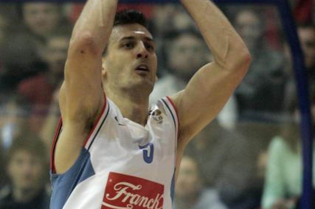 \'05.01.2011., KC Drazen Petrovic, Zagreb - NLB liga, 14. kolo, Utakmica NLB lige u  Drazenovom domu. Cibona - Hemofarm. Gordan Giricek. Photo: Martina Popovic/PIXSELL\'