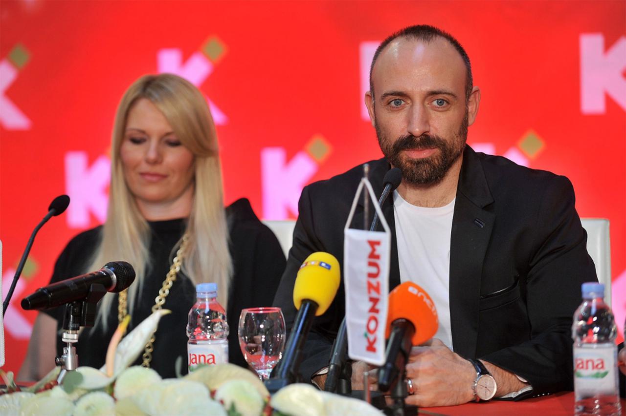 halit ergenc, onur (1)