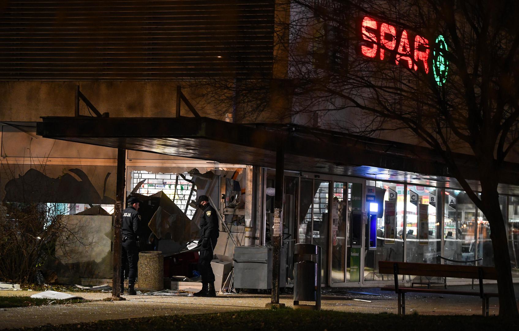 11.01.2022.., Zagreb - U gradskom naselju Trnsko izvrsena je provala u bankomat.  Photo: Josip Regovic/PIXSELL