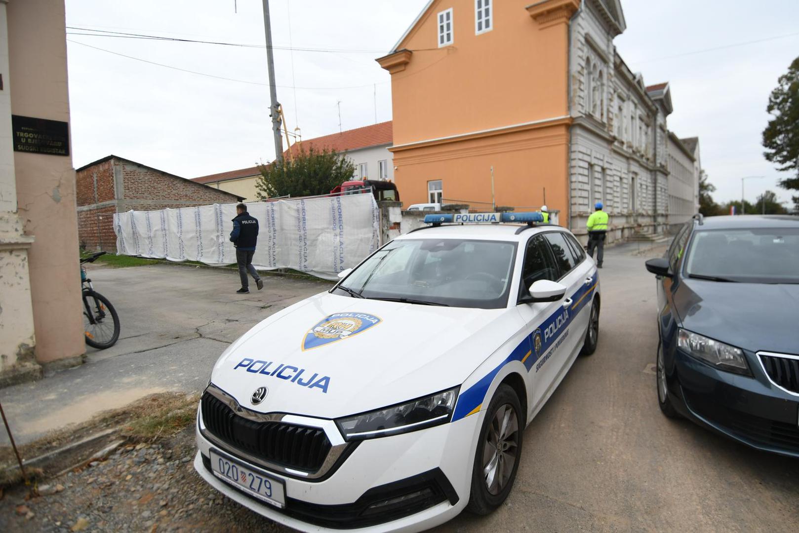 U nesreći nisu bili ozlijeđeni službenici, osobe lišene slobode ni građani, a sigurnost u zatvoru u Bjelovaru nije bila ugrožena.