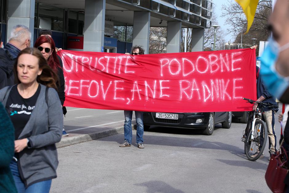 Prosvjed  zaposlenika Zagrebačkog holdinga zbog otkaza