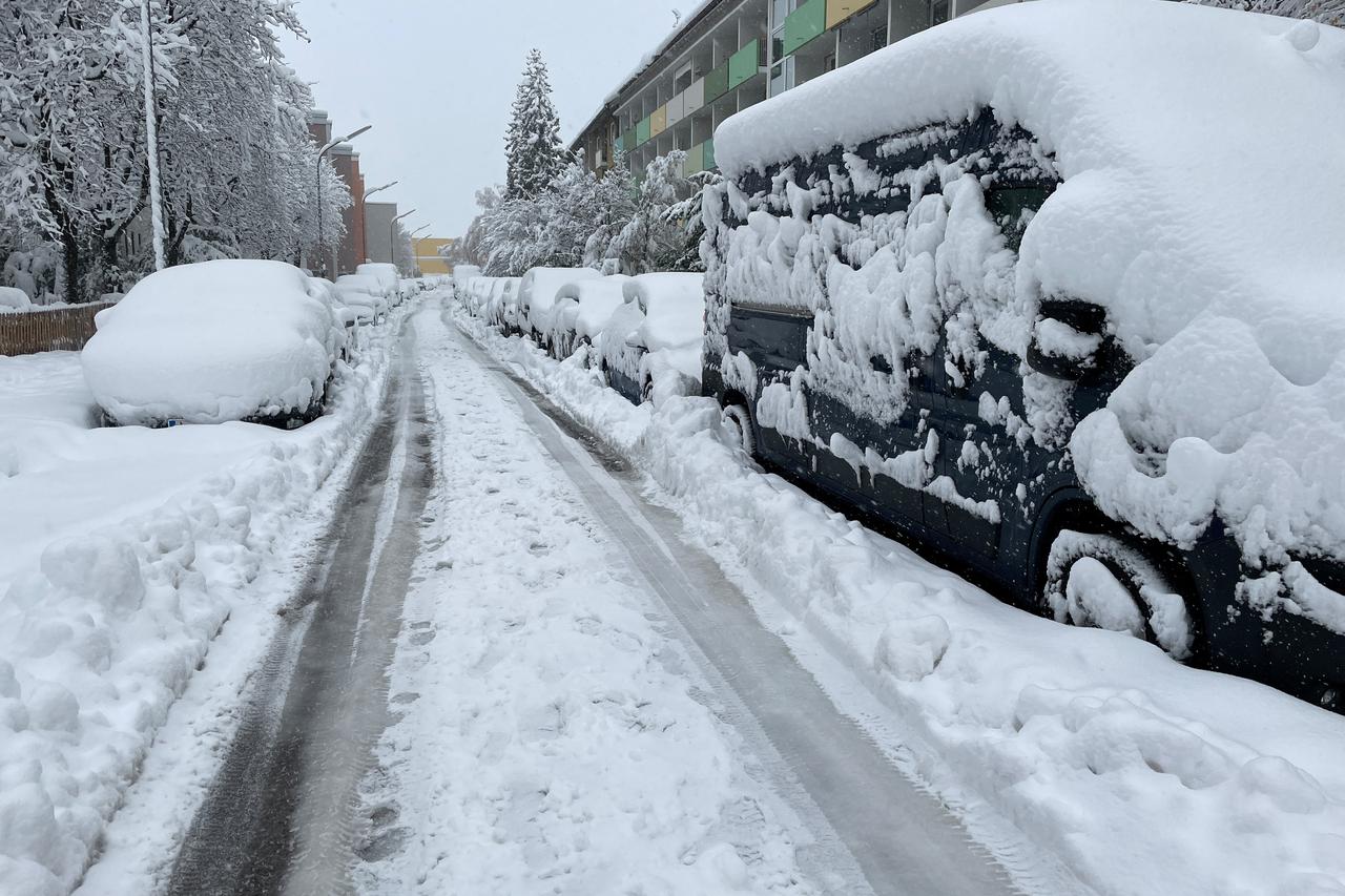 Munich airport closed, soccer league cancelled as heavy snow blankets Bavaria