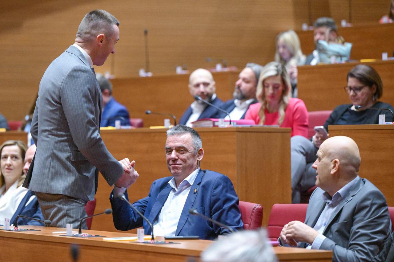 Zagreb: 10. sjednica Hrvatskog sabora započela je aktualnim prijepodnevom