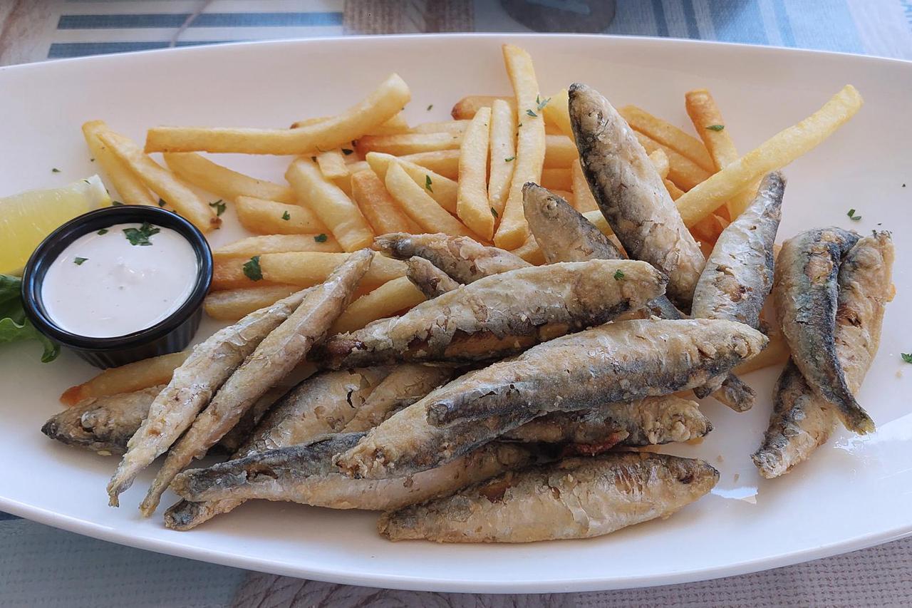 Turistička patrola Jezera na otoku Murteru