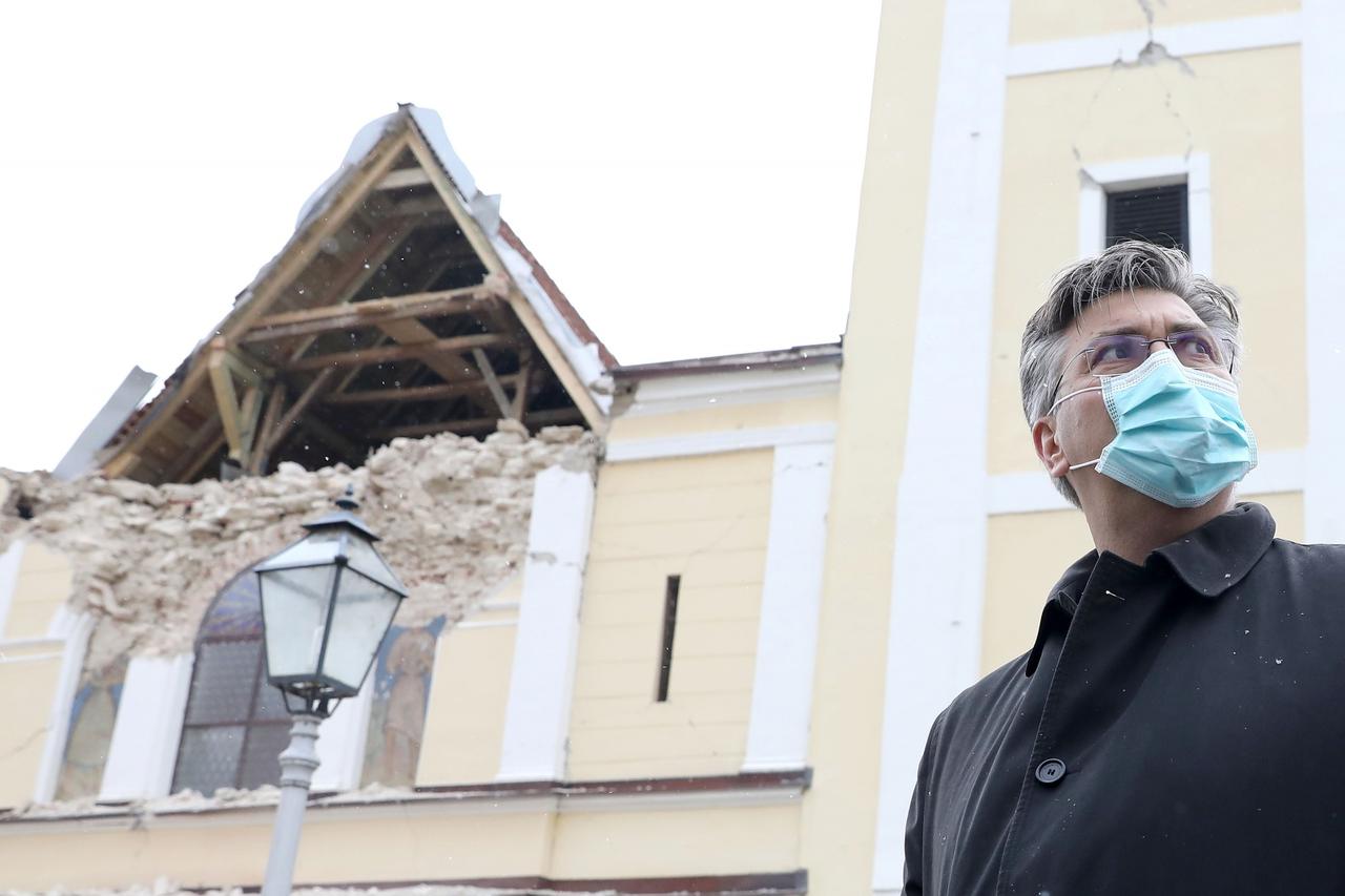 Plenković obišao četvrti stradale u potresu